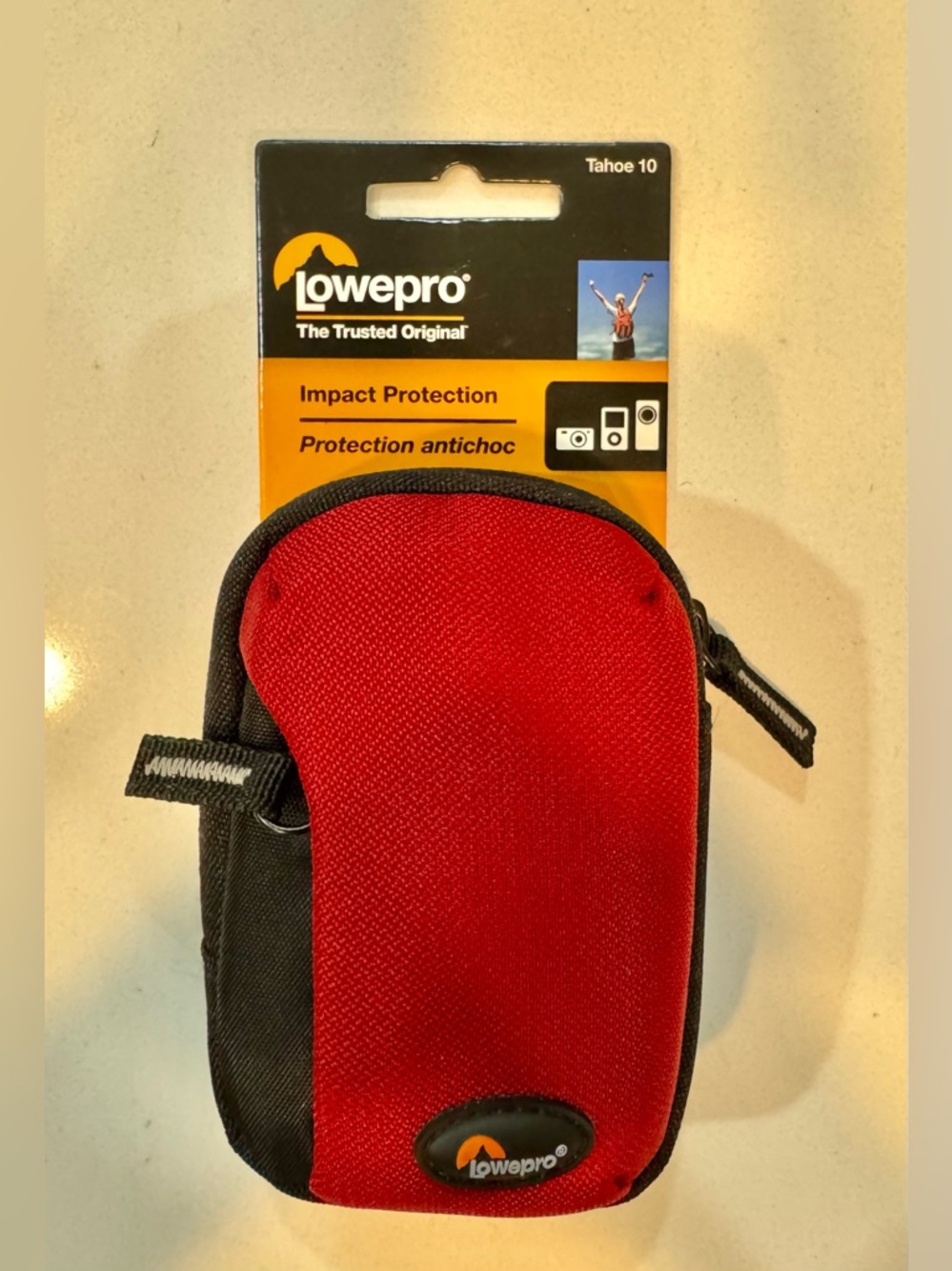 📷 Lowepro Tahoe 10 Red Compact Camera Case_NWT 📷